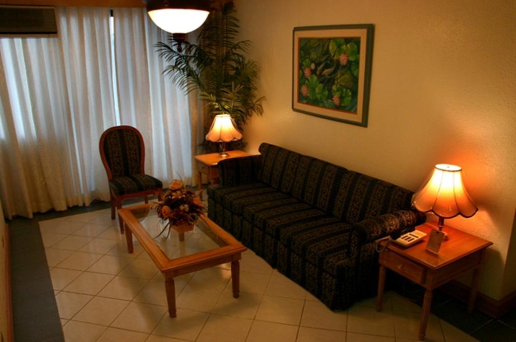 Mpt Suites Makati City Pokoj fotografie