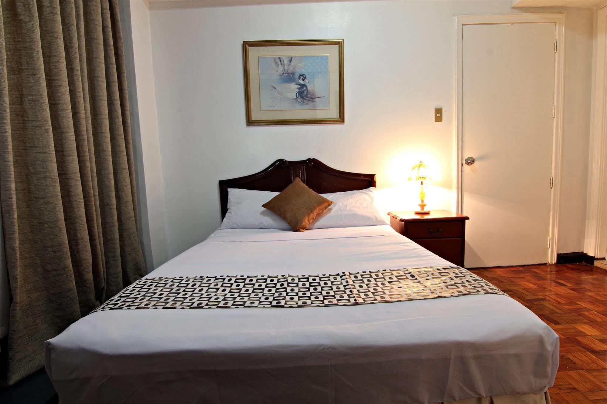Mpt Suites Makati City Exteriér fotografie