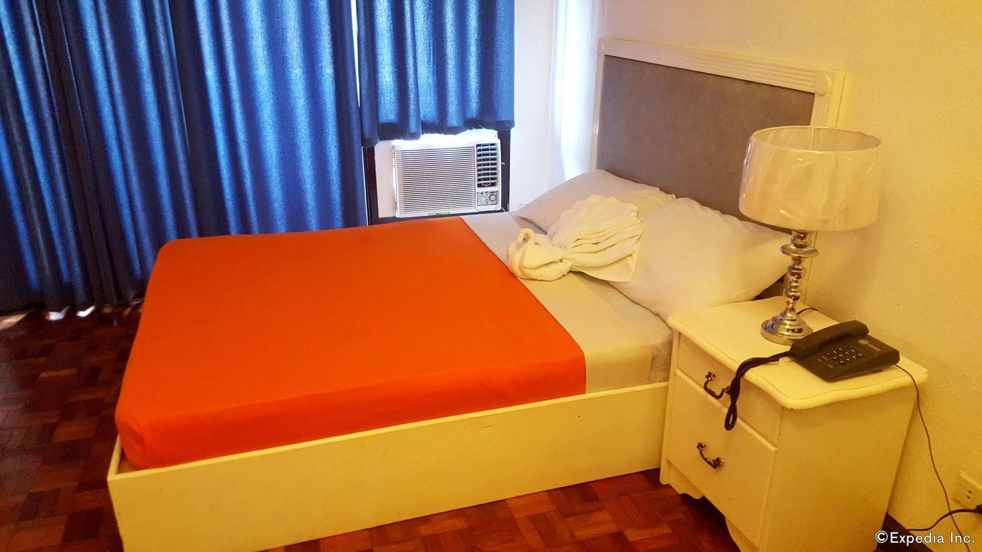 Mpt Suites Makati City Exteriér fotografie