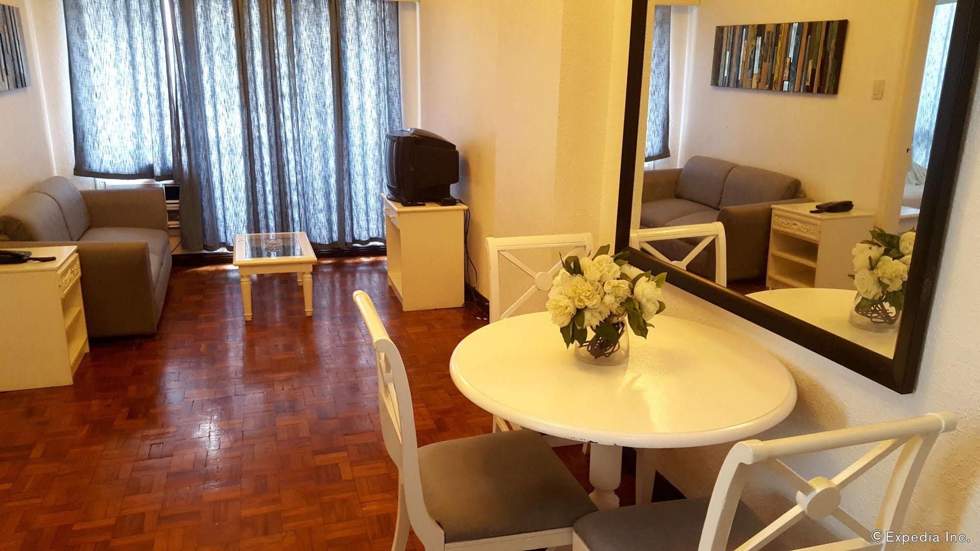 Mpt Suites Makati City Exteriér fotografie